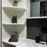 Tao Apartment, - Free Parking & Private Garage Διαμέρισμα *