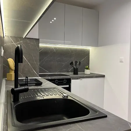 Tao Apartment, - Free Parking & Private Garage Lägenhet Sarajevo