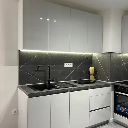 Tao Apartment, - Free Parking & Private Garage * Sarajewo