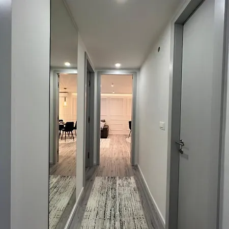 Tao Apartment, - Free Parking & Private Garage Sarajevo