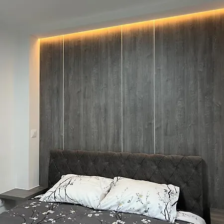 Tao Apartment, Apartment