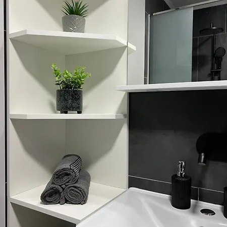 Tao Apartment, - Free Parking & Private Garage Lägenhet *